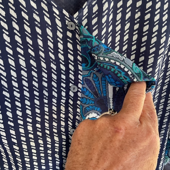 Isaac Mizrahi Women’s Buttoned Down Ruffle Accent Blouse szXS - Picture 11 of 11